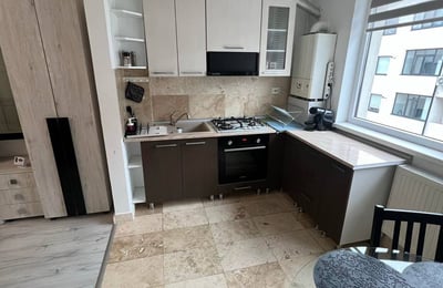Vermietung eines gemütlichen Studio-Apartments mit separatem Zimmer und Balkon, Bukarest, Rumänien